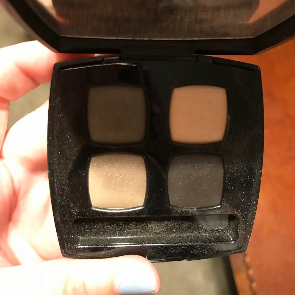 Chanel eyeshadow #33 prelude